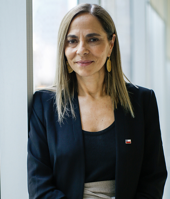 Retrato ministra WEb