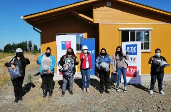Con un curso de ceramista la CChC Chillán promueve inserción de la mujer a la construcción