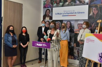 Ministerios de Vivienda y Mujer firman convenio para apoyar con soluciones habitacionales a mujeres víctimas de violencia