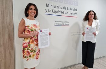 Ministerio de la Mujer y ChileMujeres sistematizarán indicadores de género de cada empresa que reporta a la CMF