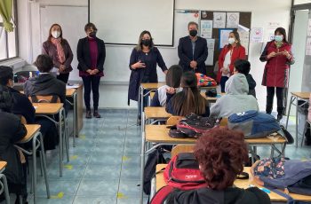 En colegio José Manuel Balmaceda de La Serena autoridades dialogan con estudiantes y docentes sobre educación no sexista