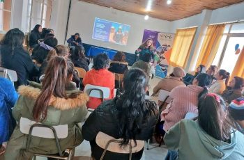 MinMujeryEG en Los Ríos presenta resultados actualización del Plan Nacional de Igualdad 2018-2030 a mujeres de Mariquina