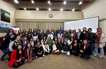 Mujeres de La Araucanía protagonizan diálogo participativo para la actualización de la estrategia nacional contra la violencia de género