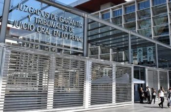 Delegación Presidencial Metropolitana y SernamEG presentan querella en contra de imputado por femicidio en Maipú