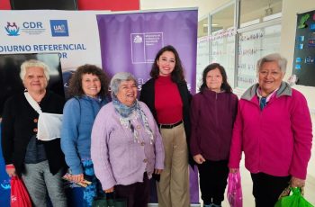 Seremi de la Mujer realiza charla de sexualidad positiva en adultos mayores en CDR de Senama Antofagasta