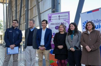 Gobierno presenta “Cuidadoras Conectadas”