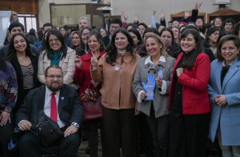 Ministra Antonia Orellana en visita a La Araucanía: “Nadie requiere que la ley lo obligue para tener una posición firme en contra de la violencia hacia las mujeres”