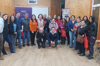 Vecinas del barrio Archipiélagos de Chiloé participan en exitoso diálogo participativo