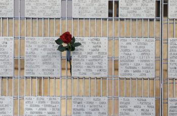 Autoridades visitan obras de “Mujeres en la Memoria”, memorial que recuerda a detenidas desaparecidas y ejecutadas políticas