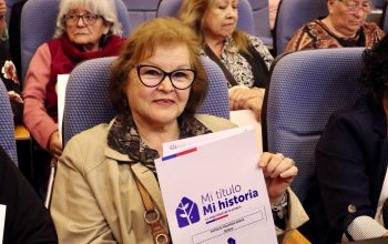 Subsecretarios de Bienes Nacionales y de la Mujer y la Equidad de Género entregan 51 títulos de dominio a mujeres de la región