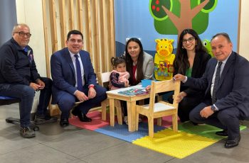 Registro Civil inaugura espacio infantil y alzadores para facilitar trámites a niños y niñas en Ñuble