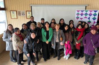 Seremi de la Mujer de La Araucanía realiza charla sobre avances en equidad de género en Galvarino