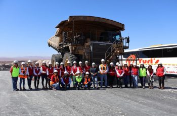 Seremis de Minería y la Mujer junto a INACAP impulsan inclusión femenina en minería con visita a Sal Punta Lobos