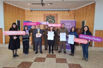 Plan 18 Seguro en Los Ríos: Ministerio de la Mujer y Seguridad Pública junto a policías dan a conocer medidas de prevención y protección en casos de violencia de género