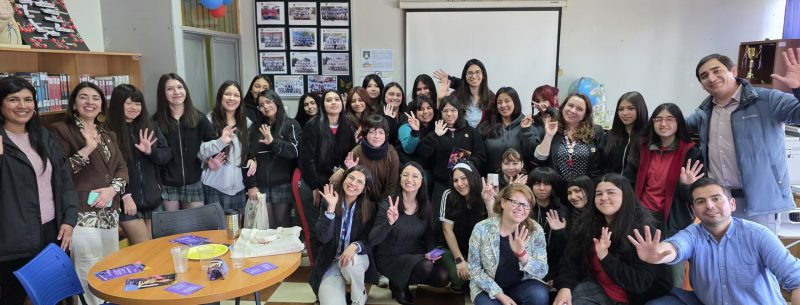 Mujeres científicas de Ñuble compartieron sus experiencias con alumnas del Liceo República de Italia de Chillán